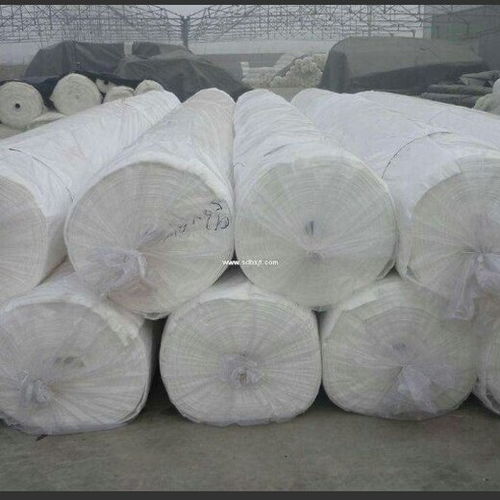 定制糙面土工膜與批發玻纖格柵、經編復合土工膜 現代工程材料的選擇與應用